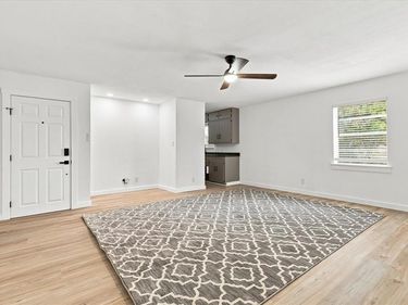 1900 Sutter Street, Unit B, Fort Worth, TX 76107