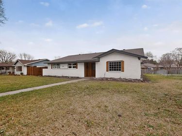 11360 Drummond Drive, Dallas, TX 75228