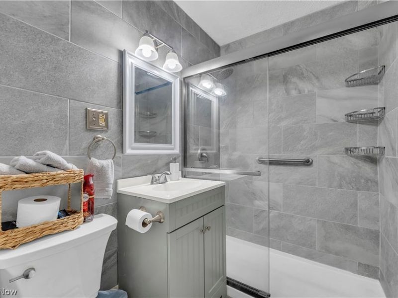 4448 Fulton Road, Cleveland, OH 44144 Photo 16