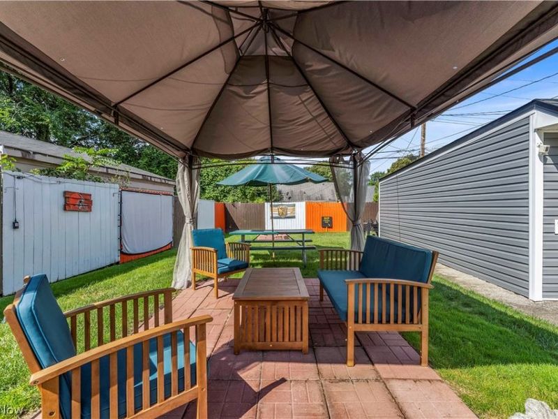4448 Fulton Road, Cleveland, OH 44144 Photo 25