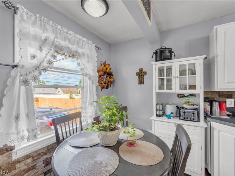 4448 Fulton Road, Cleveland, OH 44144 Photo 9