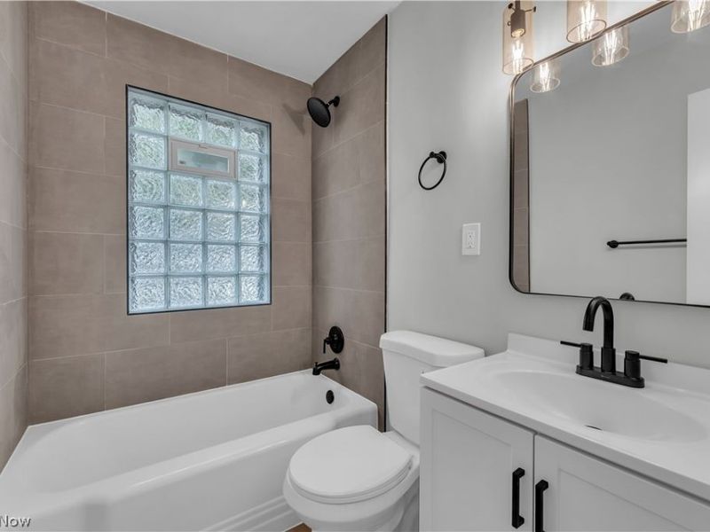 12000 Wayland Avenue, Cleveland, OH 44111 Photo 14