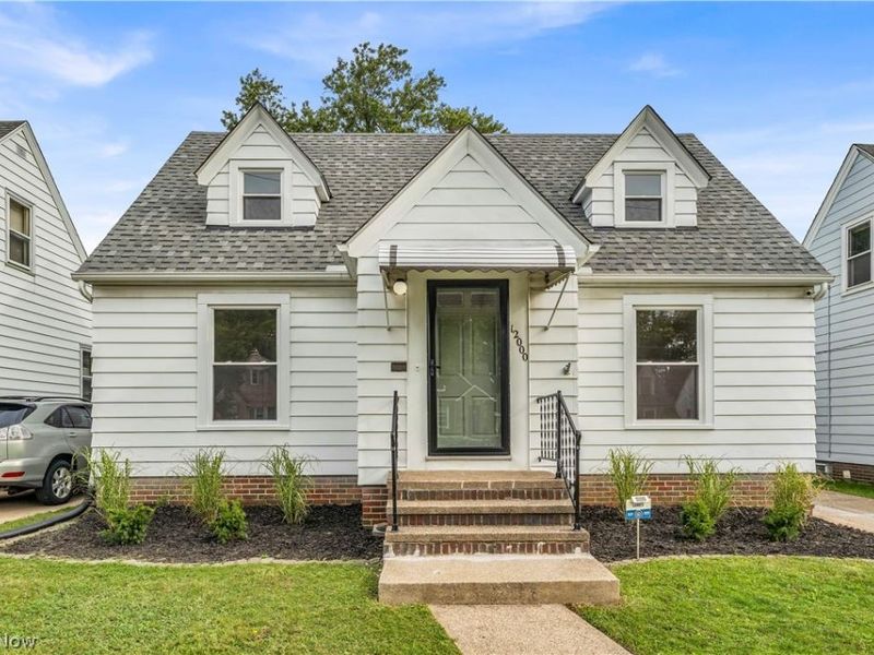12000 Wayland Avenue, Cleveland, OH 44111 Photo 2