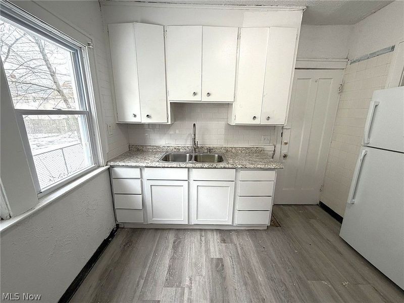 1887 Lampson Road, Cleveland, OH 44108 Photo 24