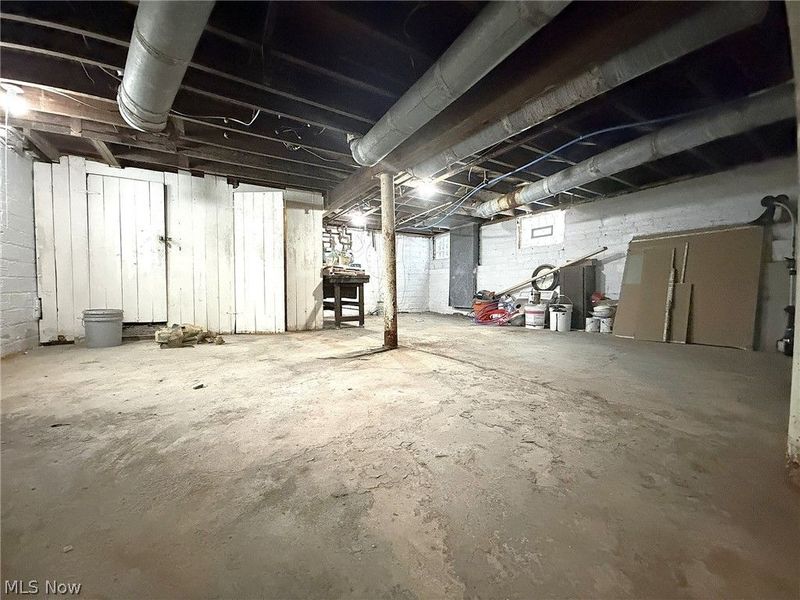 1887 Lampson Road, Cleveland, OH 44108 Photo 31