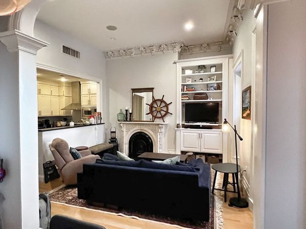 1670 Washington St, Unit 2, Boston, MA 02118
