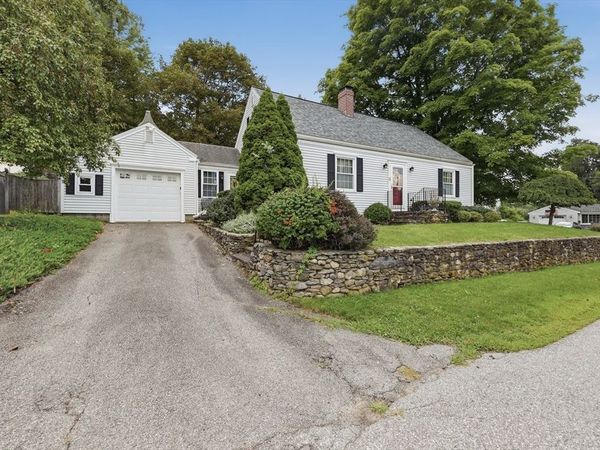 3 Arnold Road, Leominster, MA 01453