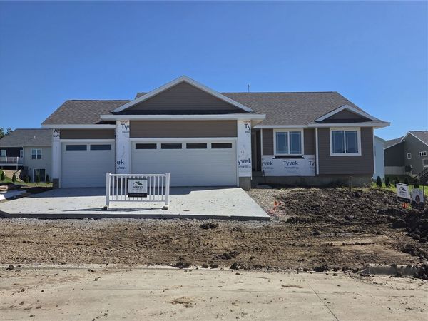 410 16th Place SW, Mt Vernon, IA 52314