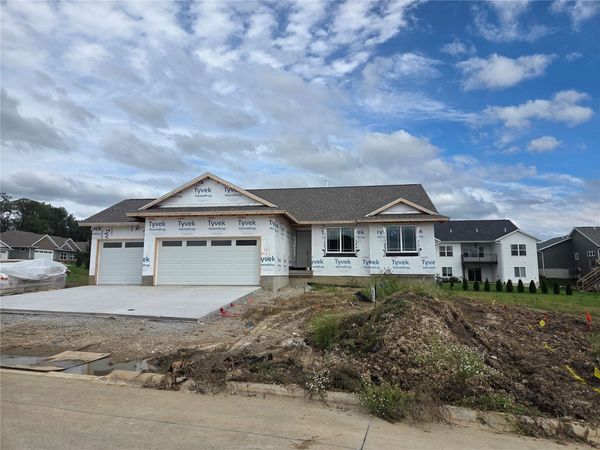410 16th Place SW, Mt Vernon, IA 52314