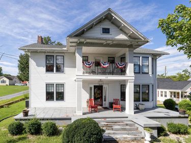 113 W MAIN ST, STANLEY, VA 22851
