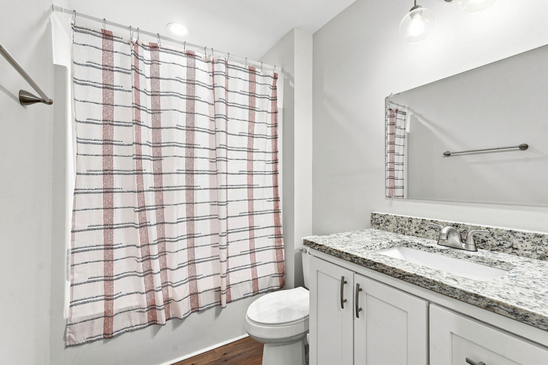 301 Country Club Road Photo 21