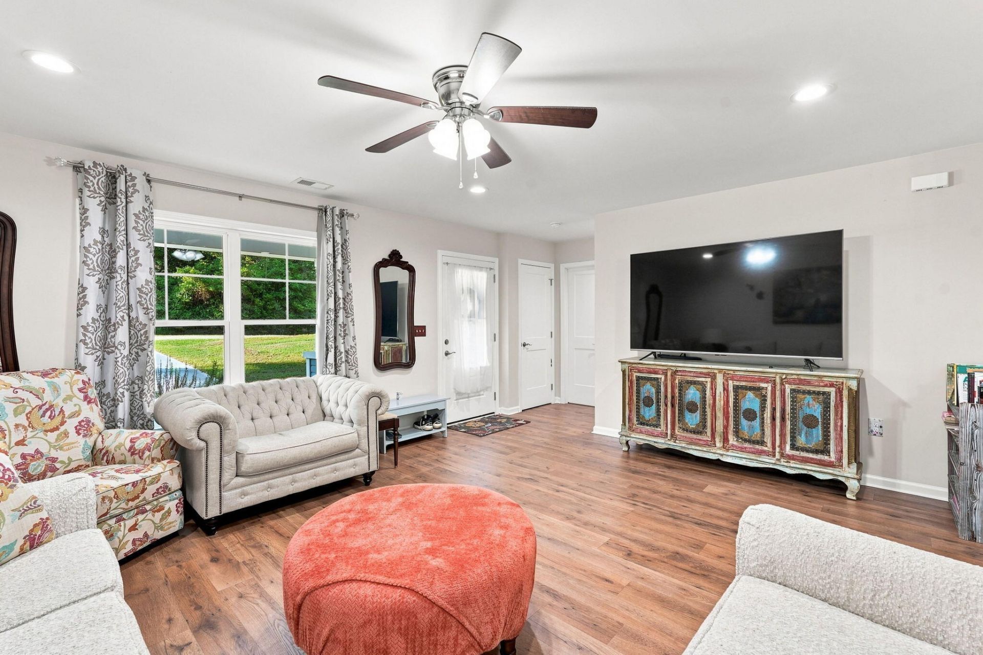 301 Country Club Road Photo 24