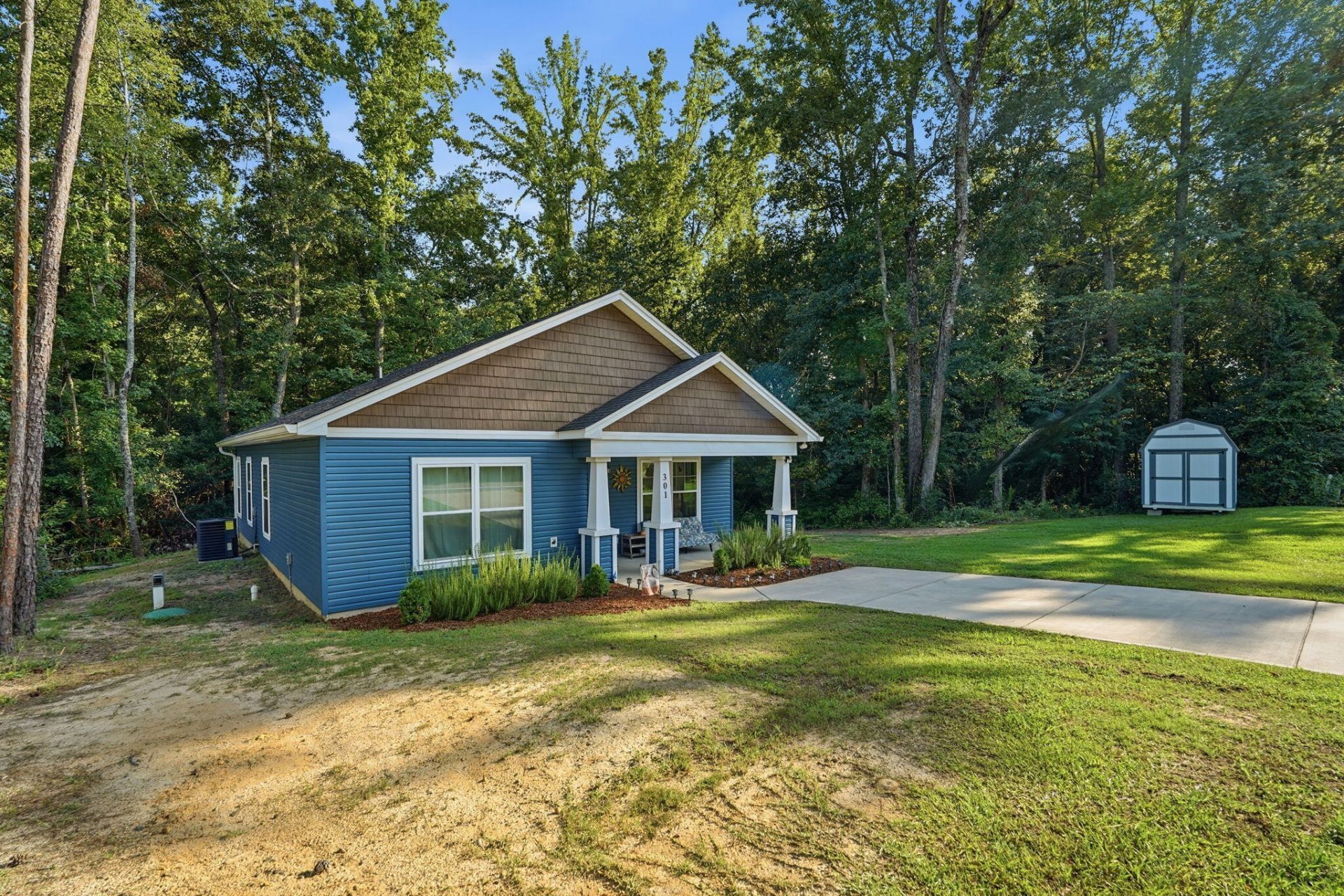 301 Country Club Road Photo 34