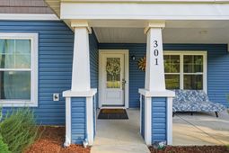 301 Country Club Road photo 4