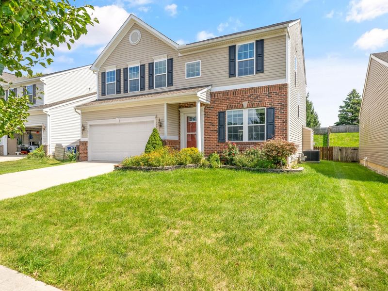 568 Stone Shadow Drive, Blacklick, OH 43004 Photo 1