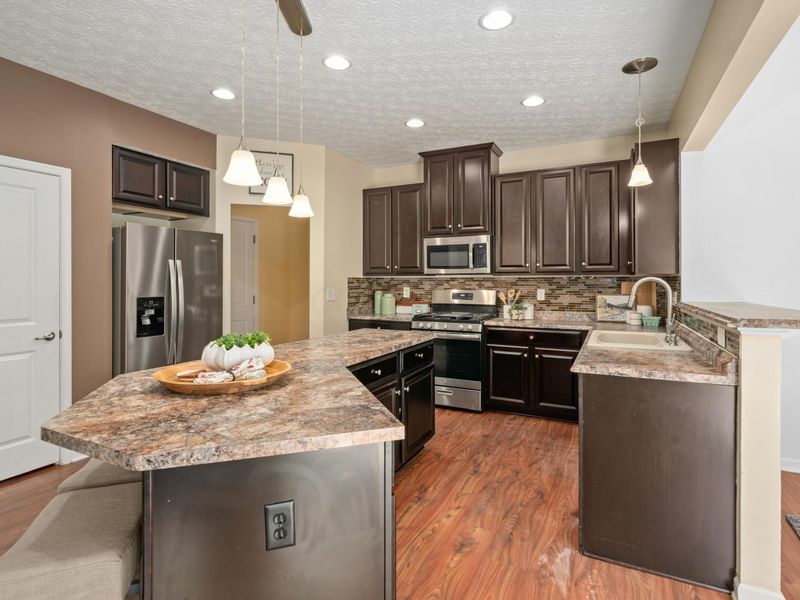 568 Stone Shadow Drive, Blacklick, OH 43004 Photo 15