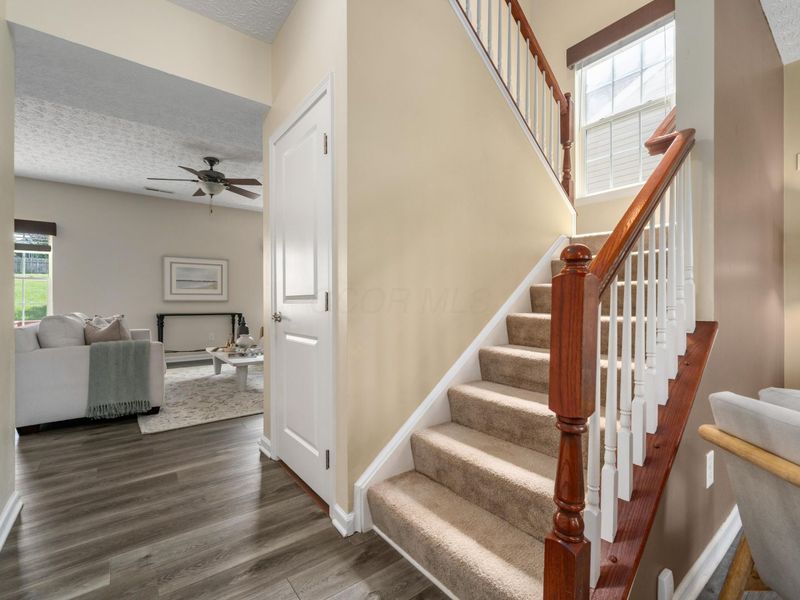568 Stone Shadow Drive, Blacklick, OH 43004 Photo 7