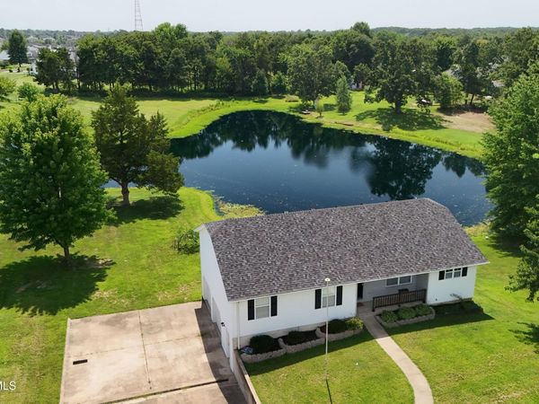 2114 COUNTY ROAD 382 , Holts Summit, MO 65043