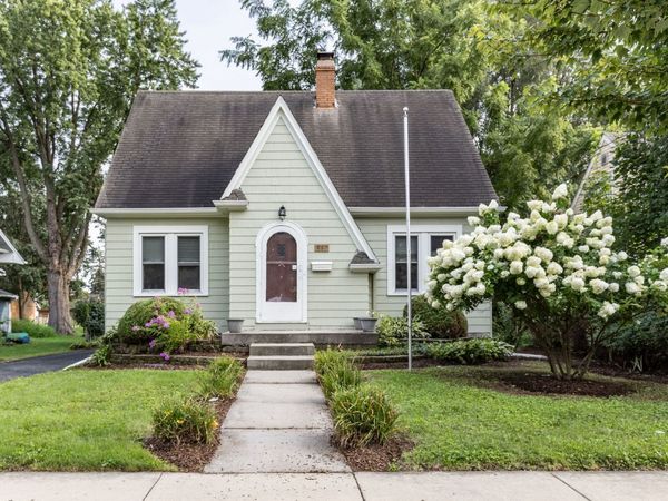 869 Shuler Street , Elgin, IL 60123