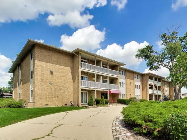 960 Beau Drive , Unit 307, Des Plaines, IL 60016