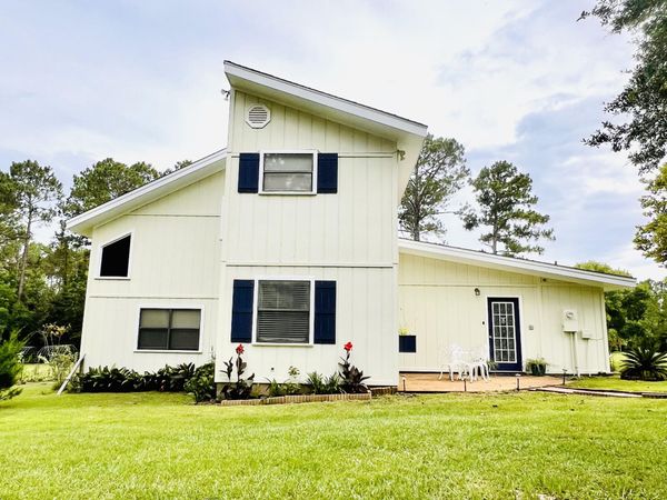 13450 E Schanbacher Road, Gulfport, MS 39503