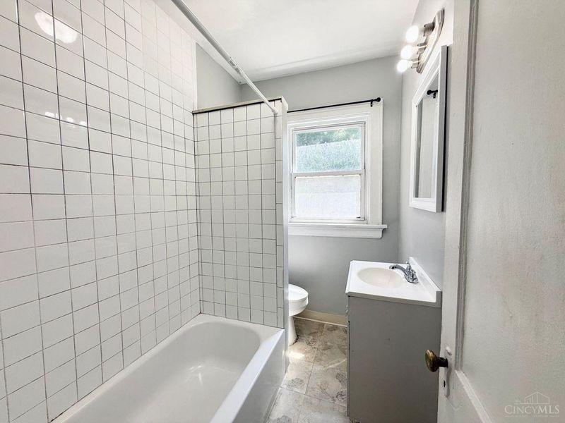 3954 Vine Street, Cincinnati, OH 45217 Photo 6