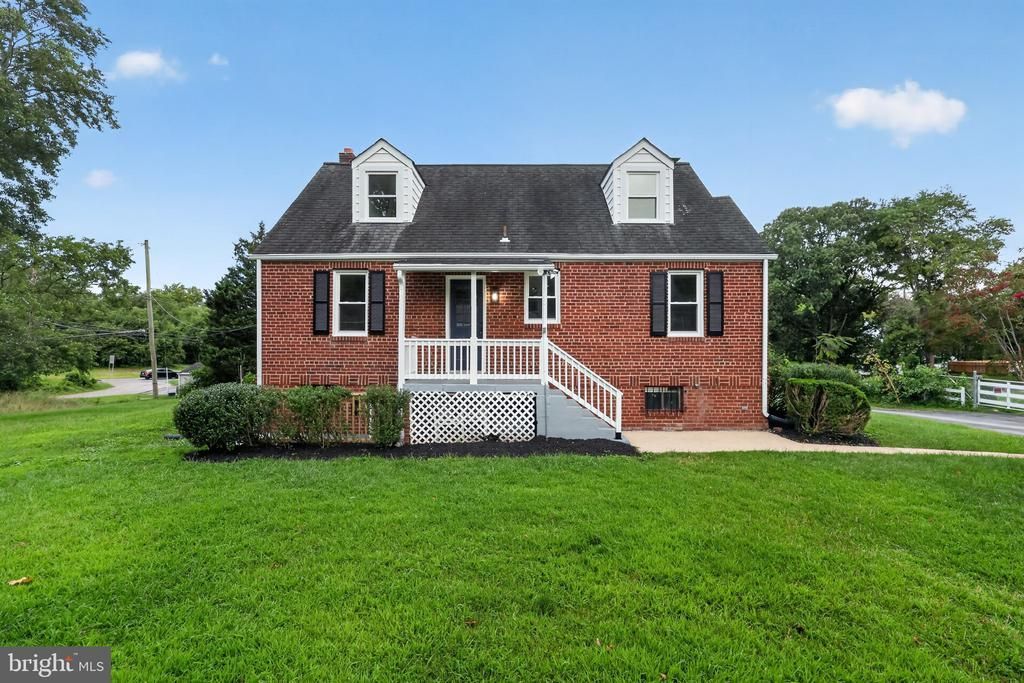 10904 LIVINGSTON ROAD, FORT WASHINGTON, MD 20744