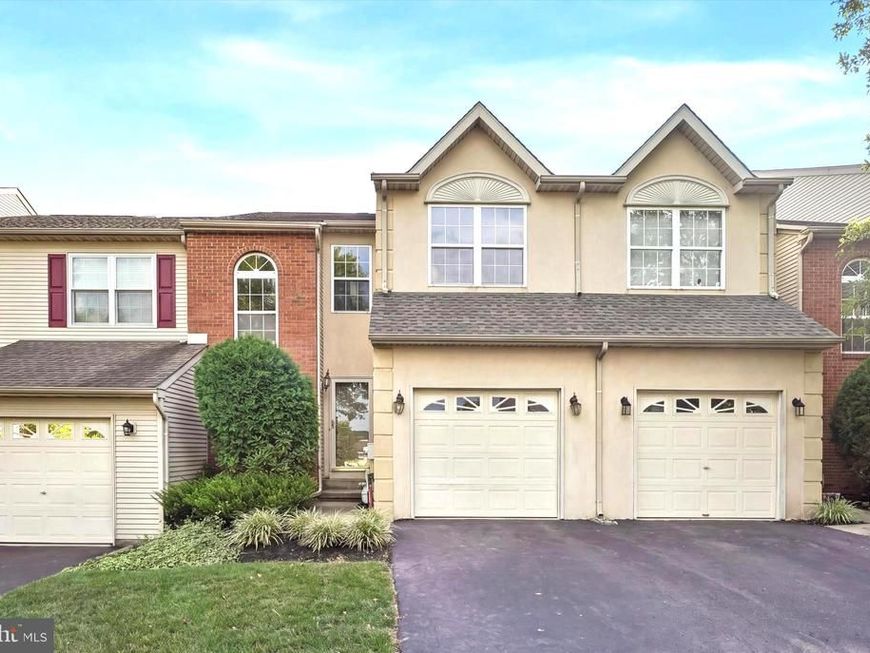 385 Hamilton Drive, Harleysville, PA 19438 Main Photo