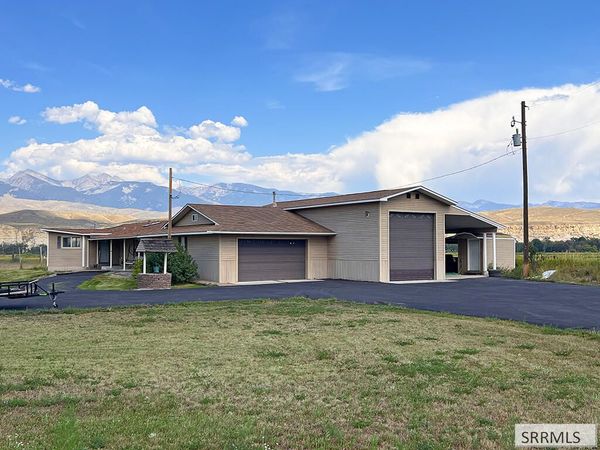 137 US Hwy 93, SALMON, ID 83467