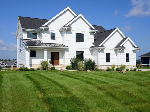 6629 Morning Dew Lane, Sun Prairie, WI 53590