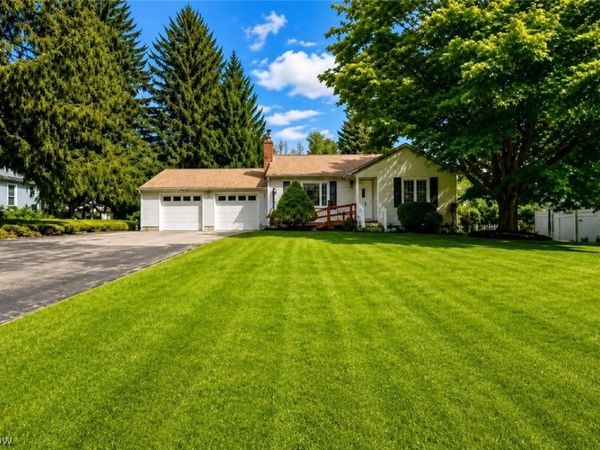 339 S Hambden Street, Chardon, OH 44024