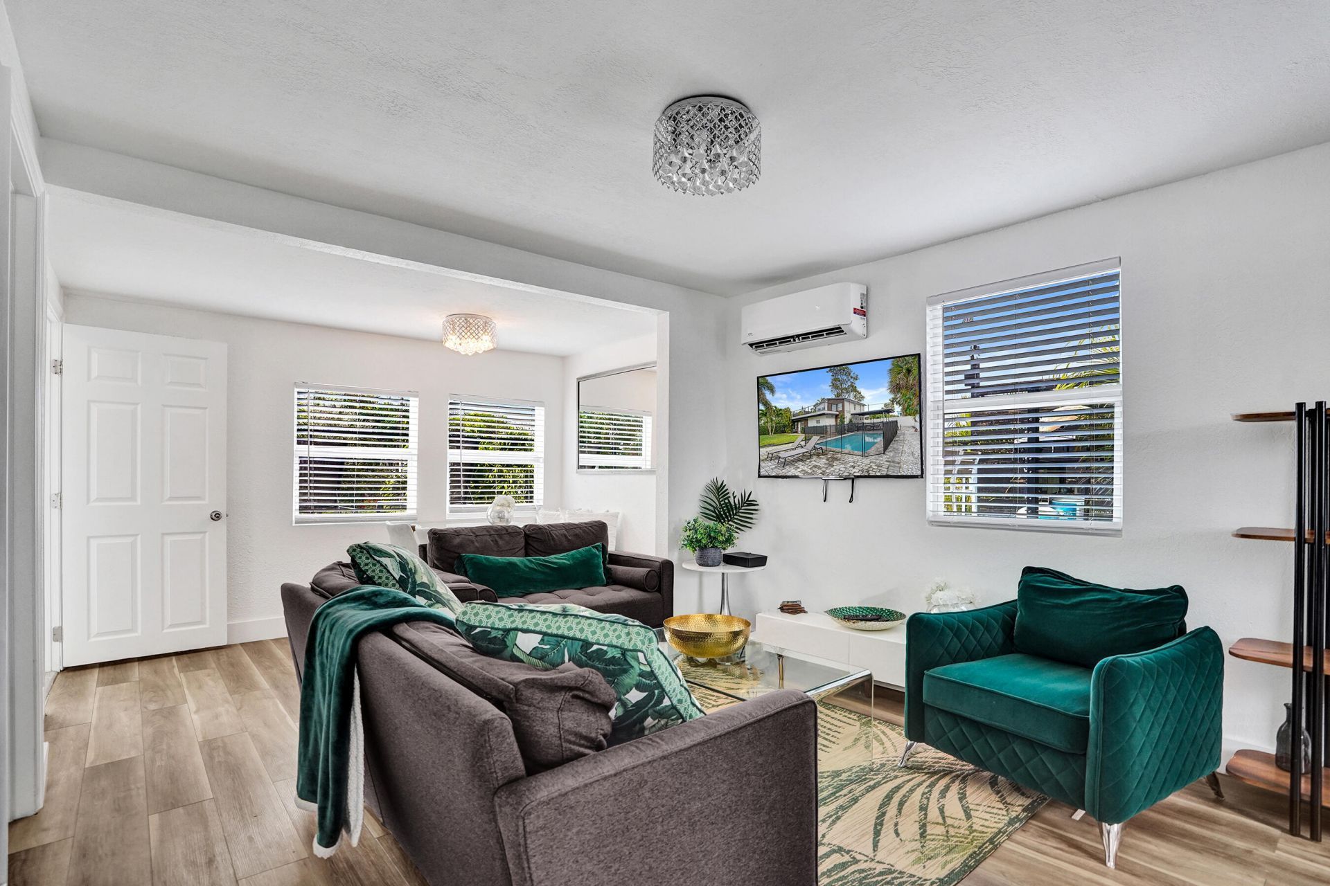 311 SE 3rd Avenue, Unit Upstairs, Delray Beach, FL 33483 Photo