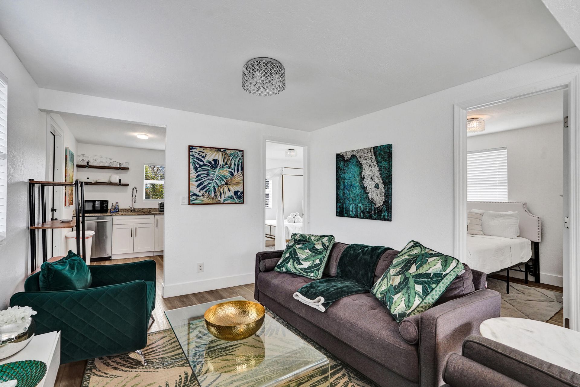311 SE 3rd Avenue, Unit Upstairs, Delray Beach, FL 33483 Photo