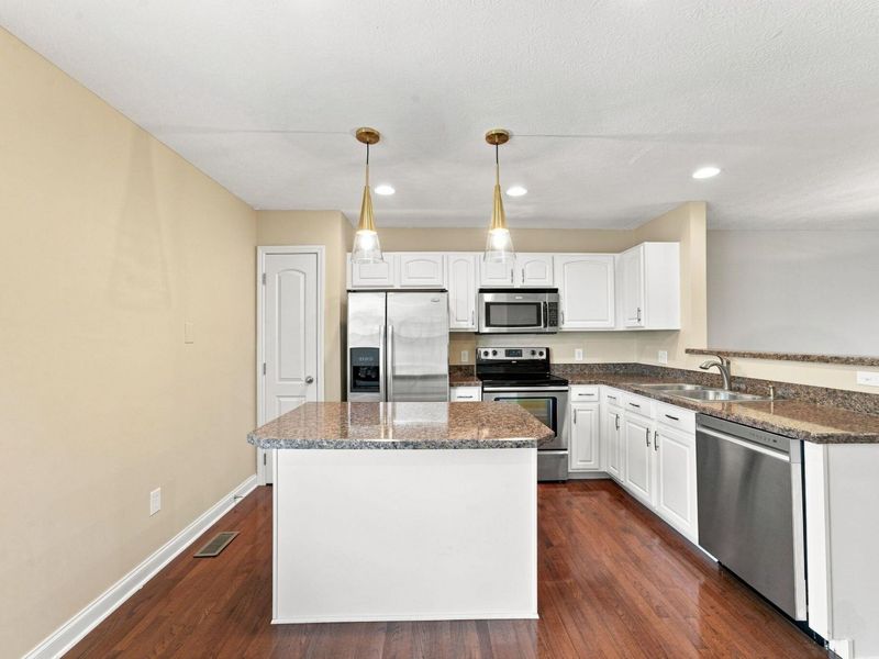 5964 Woodshire Drive, Unit 206, Westerville, OH 43081 Photo 10
