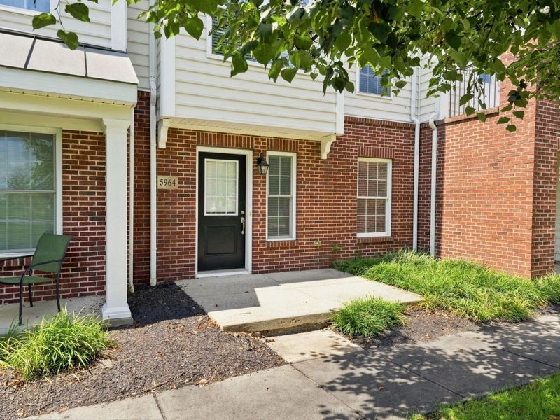 5964 Woodshire Drive, Unit 206, Westerville, OH 43081 Photo 2