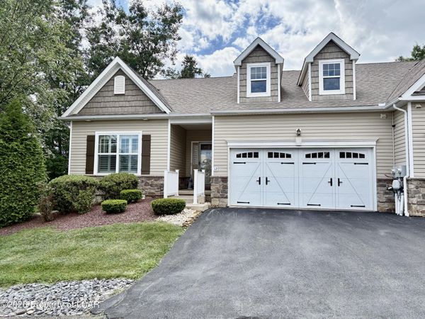 12 Reserve Drive, Drums, PA 18222