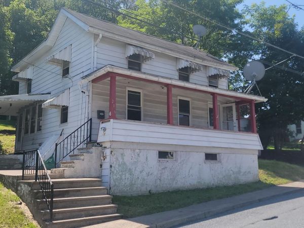 216 W Main Street, Weatherly, PA 18255