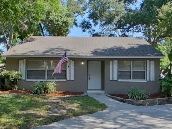 TARPON SPRINGS, FL 34689