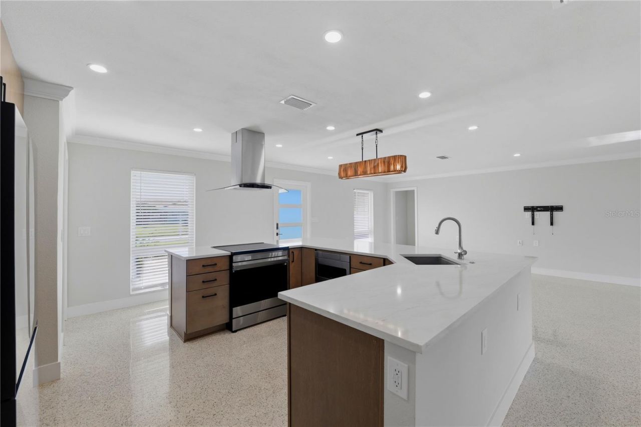 4152 13th Lane Ne, Saint Petersburg, FL 33703 Photo
