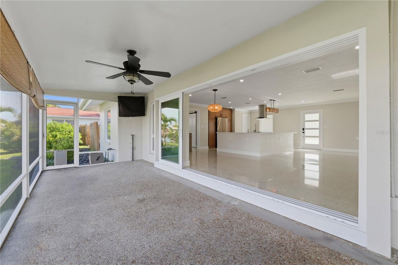 4152 13th Lane Ne, Saint Petersburg, FL 33703 Photo