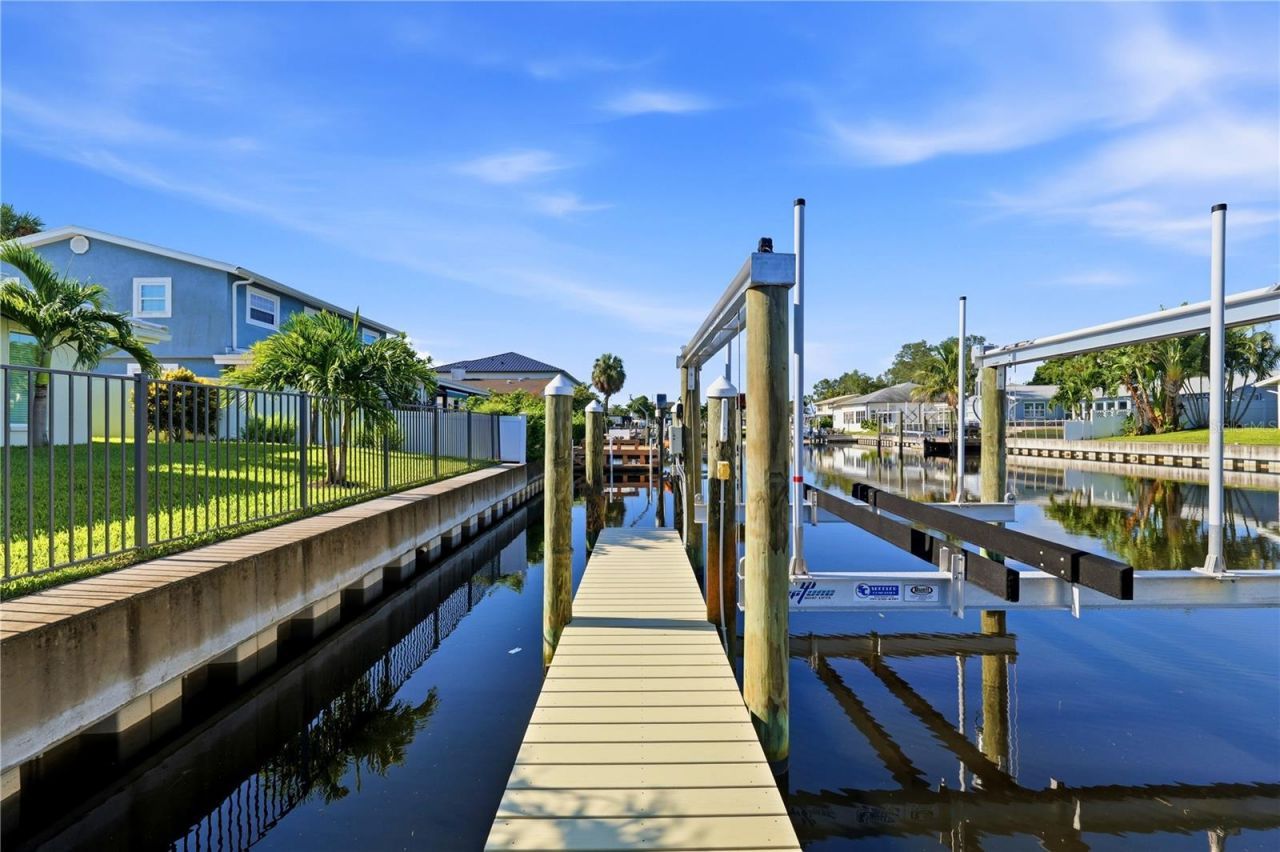 4152 13th Lane Ne, Saint Petersburg, FL 33703 Photo