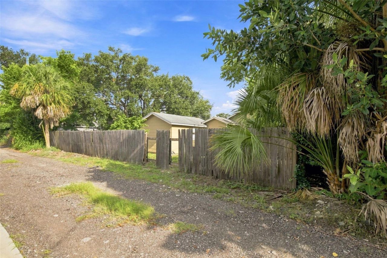 2848 Emerson Avenue S, Saint Petersburg, FL 33712 Photo
