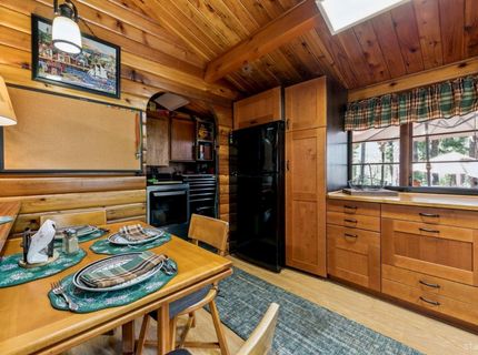 1621 Spring Creek Road, South Lake Tahoe, CA 96150 Photo