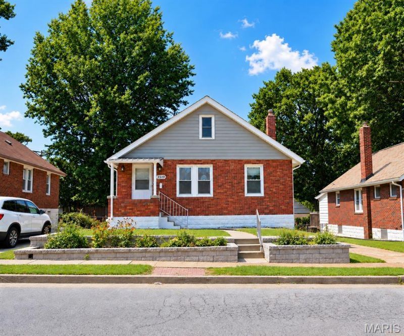 3519 Roy Avenue, Saint Louis, MO 63114 Main Photo