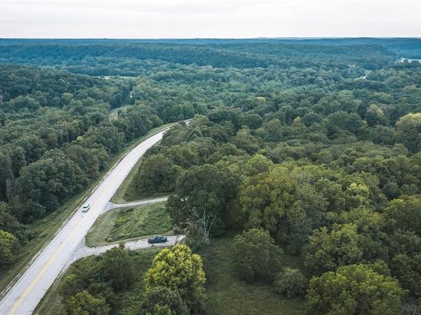 000 Highway 8 , Steelville, MO 65565