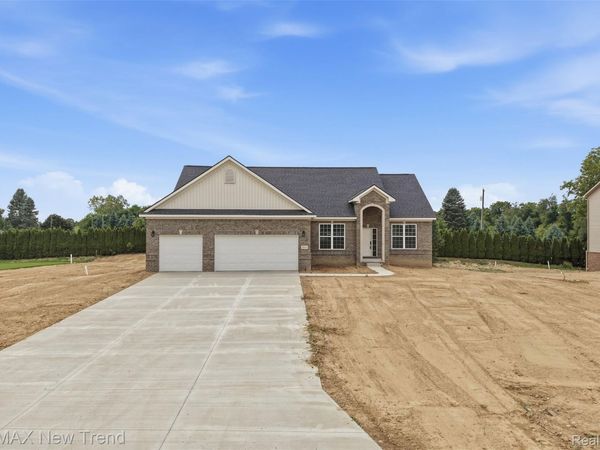 2021 Crested Butte Drive, White Lake Township, Mi 48383