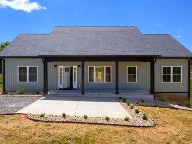 2249 Lipscomb Road, Moneta, VA 24121