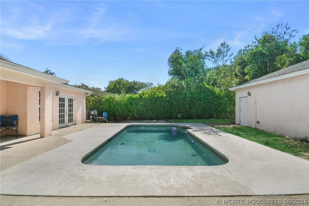 8331 SE Lundy Street , Hobe Sound, FL 33455 Photo