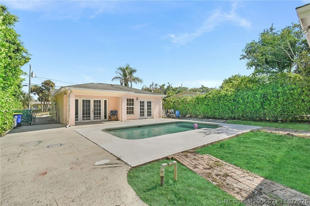 8331 SE Lundy Street , Hobe Sound, FL 33455 Photo