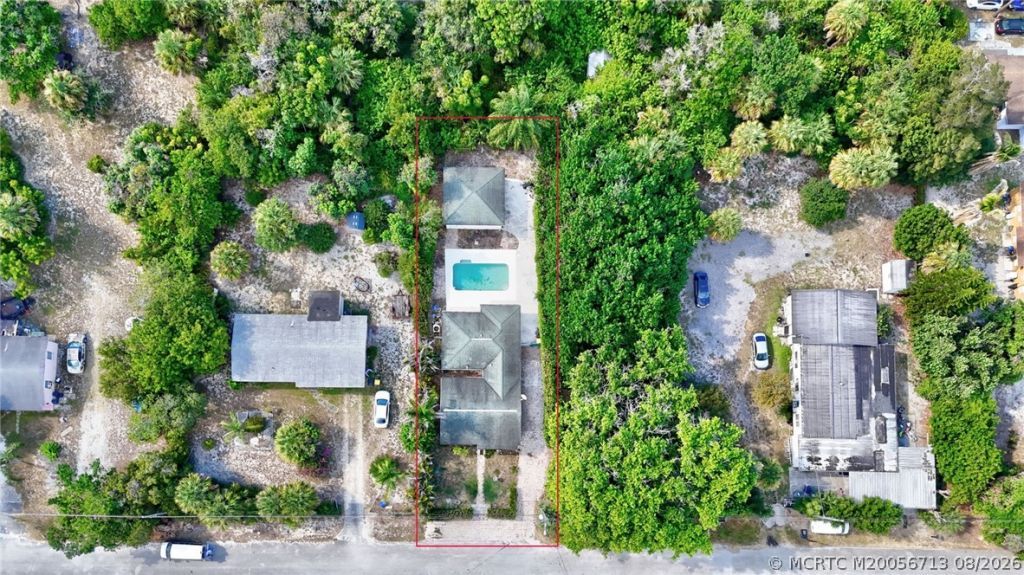 8331 SE Lundy Street , Hobe Sound, FL 33455 Photo